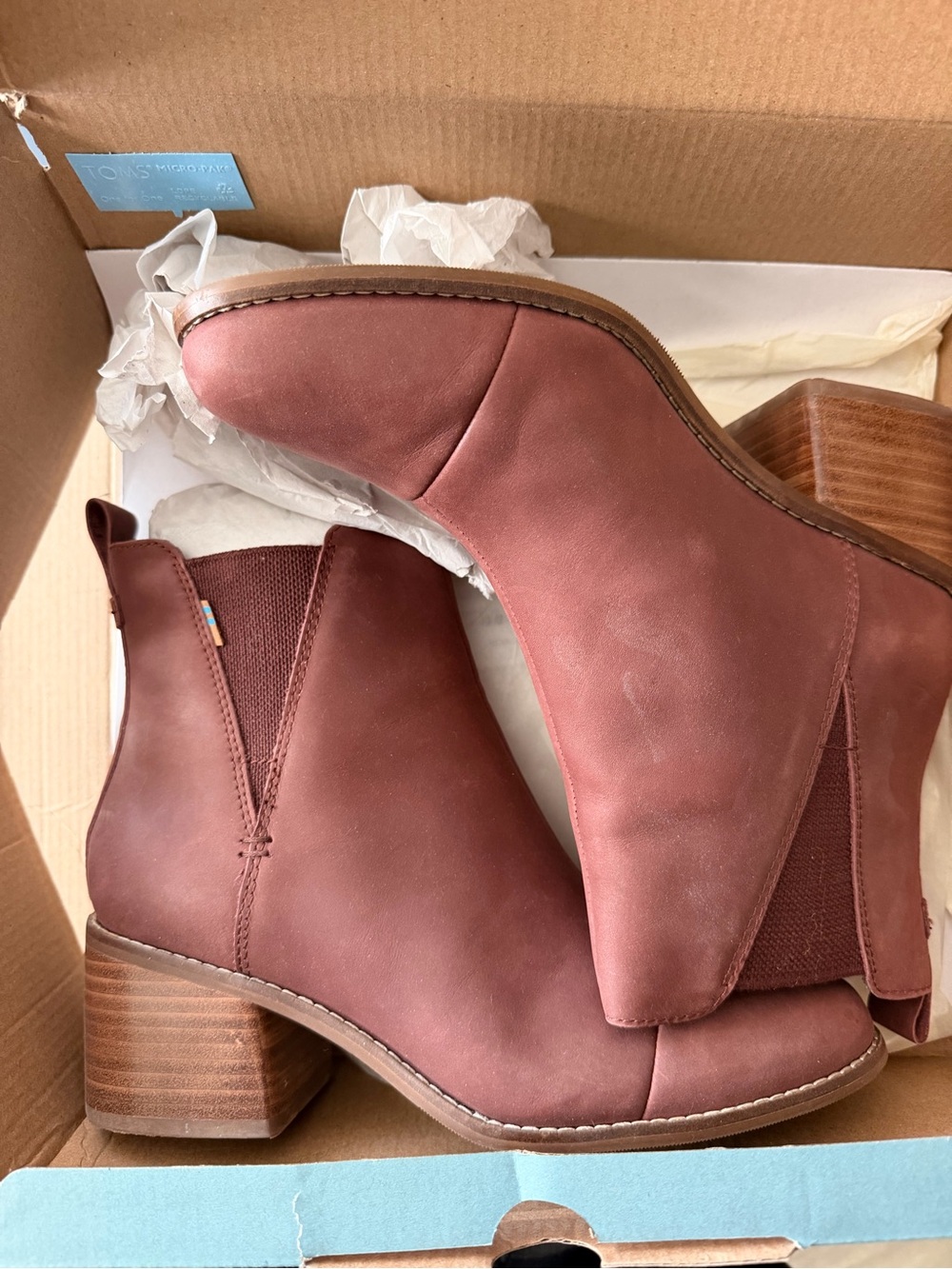 TOMS Women's Rusty Rose Nubuck Chelsea Booties